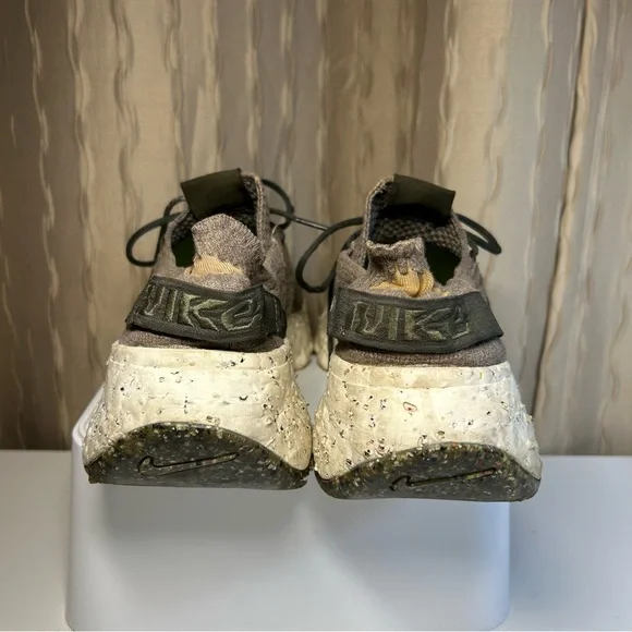 Nike Space Hippie 04 Women's 9 CD3476-300 Cargo Khaki Sneakers - Picture 7 of 14